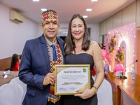 Empresária Fabiula Rodrigues tem trabalho reconhecido e recebe homenagem dos vereadores de Mâncio Lima